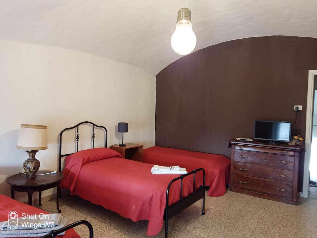 Bed and Breakfast Beb Infamiglia Cascinette Экстерьер фото